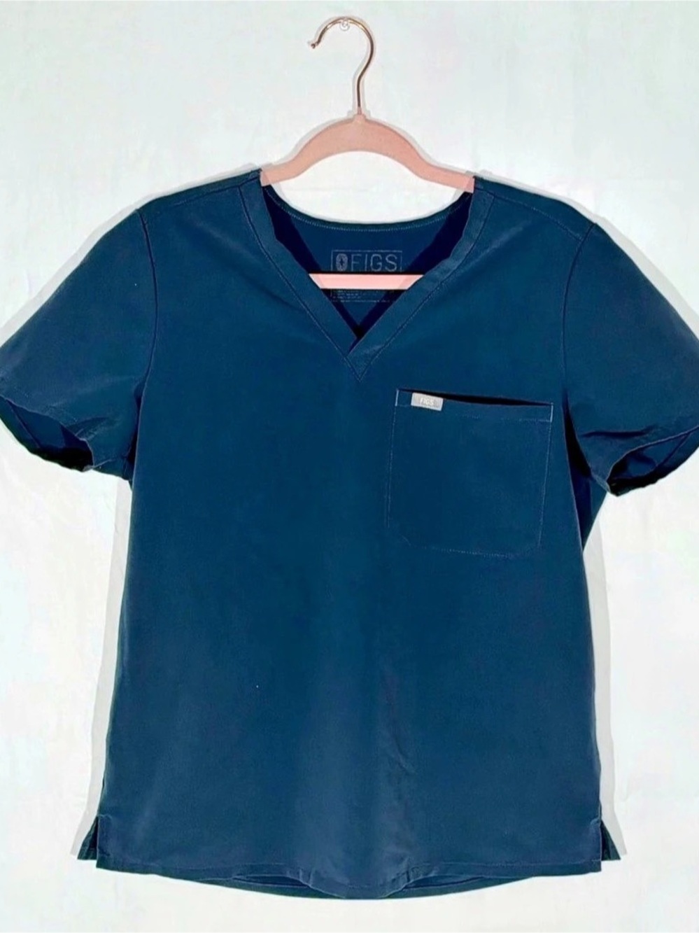 FIGS Catarina One-Pocket Scrub Top Blue